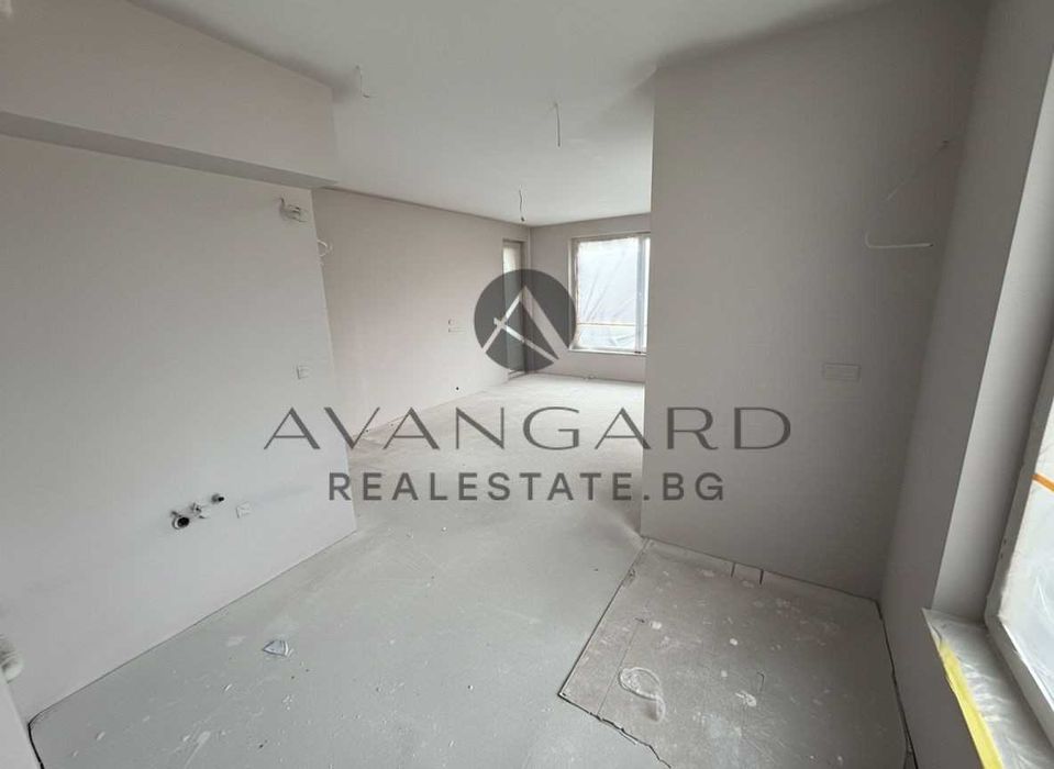 оф.24858 Пред акт 16 двустаен в ниска сграда/ Алати