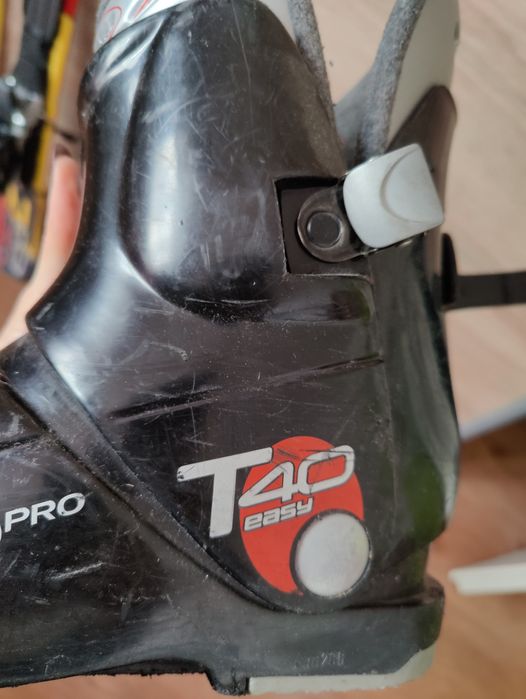 Vand clapari si skiuri copii  - marime 34 35