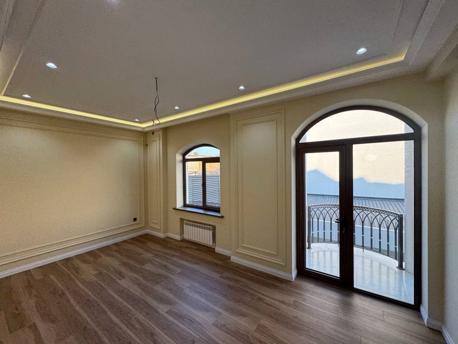 Дом 2,3 сот Юнусабадский район  Ориентир:Зенит.Исломобод