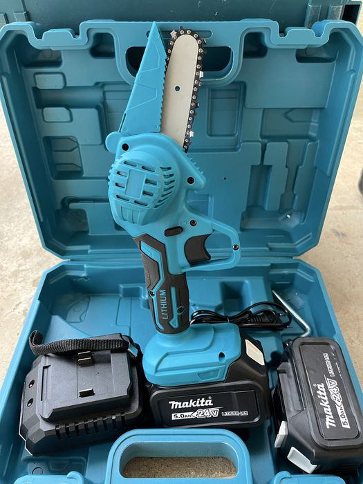 Мини акумулаторна резачка Makita