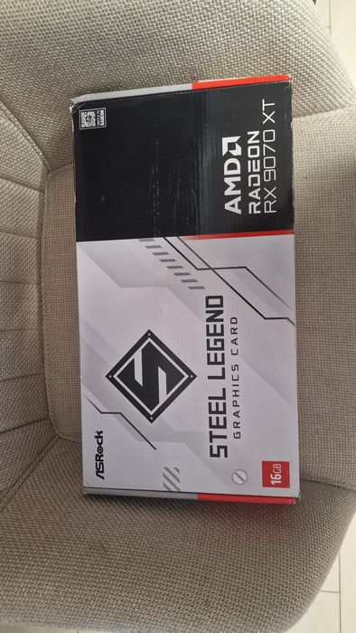 Placa video ASRock Steel Legend AMD Radeon RX 9070 XT 16GB