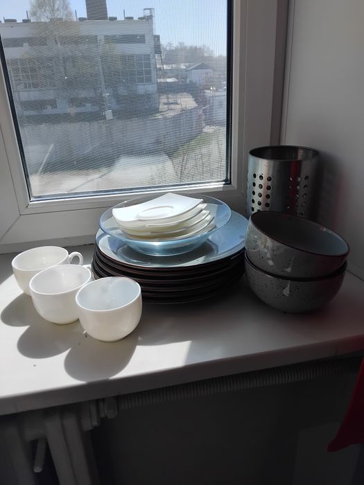 Посуда тарелки, чашки блюдца