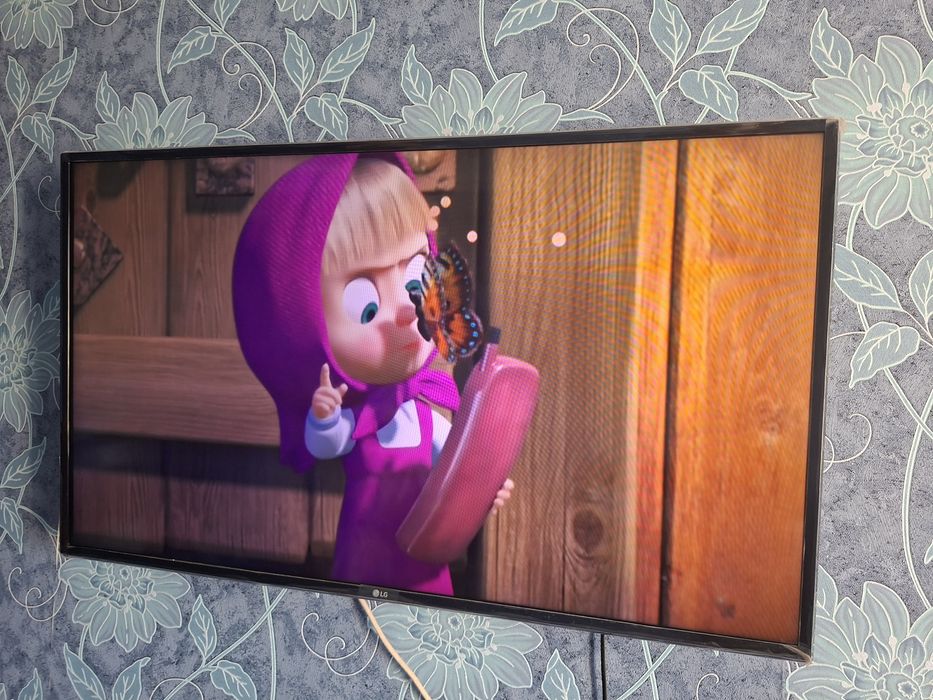 Продаю телевизор LG смарт