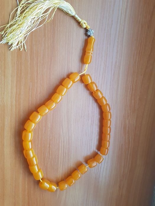 Продавам християнска броеница