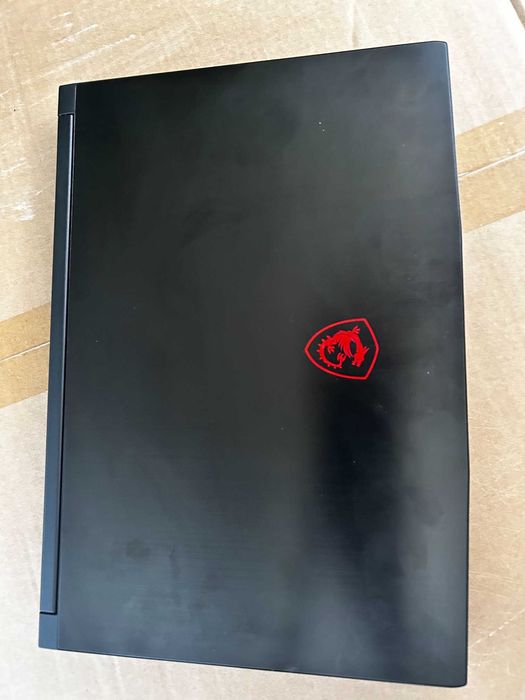 PACHET COMPLET GAMING-Laptop Gaming MSI GF63 Thin 12UC, i7-12650H, RTX 3050, 16GB RAM, SSD 512GB + HyperX Cloud III + Xbox Controller Sky Cipher