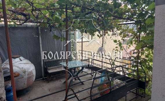 Продава се Етаж от къща в Велико Търново, Център - 134 кв.м за 956 €/кв.м - Снимка #12