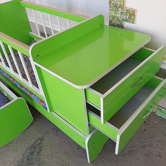 Детский кровать и люлька