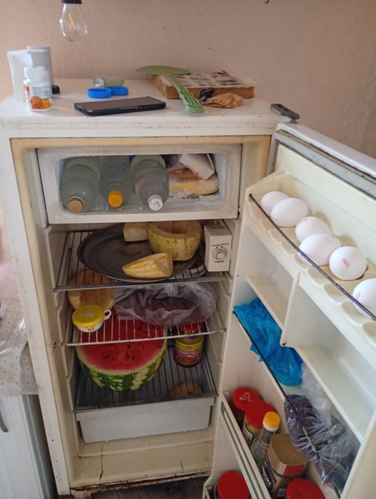 Продам холодильник