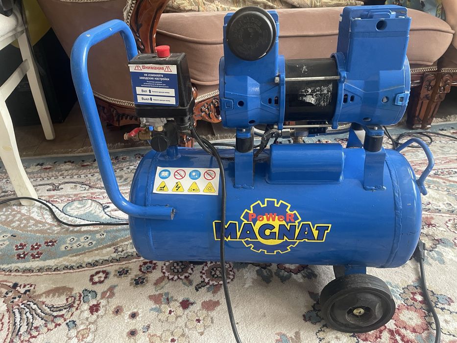 Компрессор без масленный