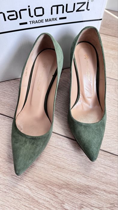 Женские замшевые туфли