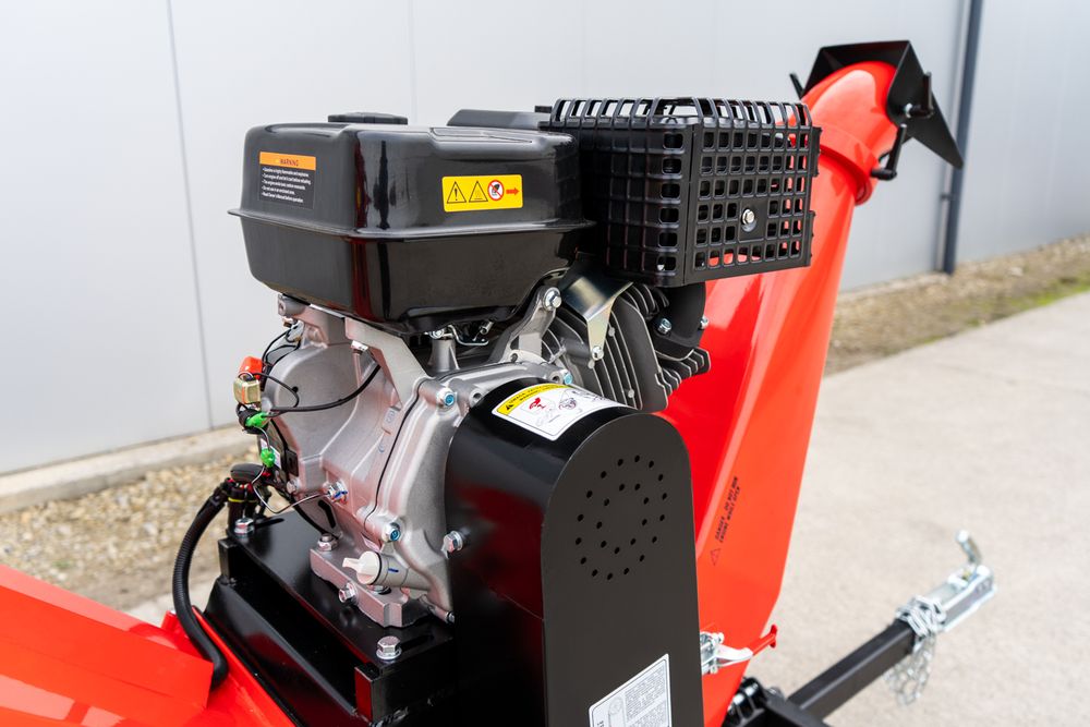 Tocător crengi benzina RB 150