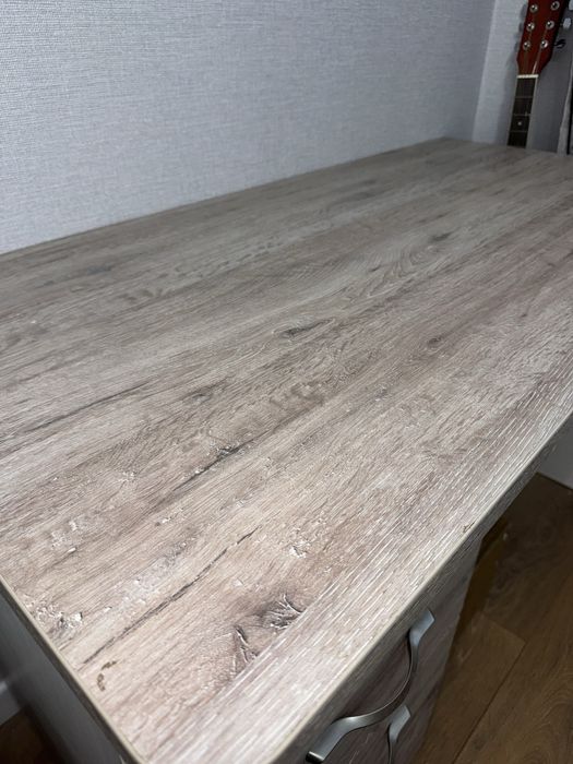 Продам письменный стол