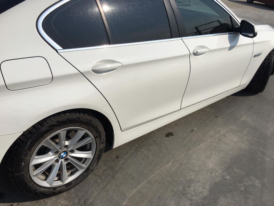 Dezmembrez piese BMW Seria 5 F10 LCI