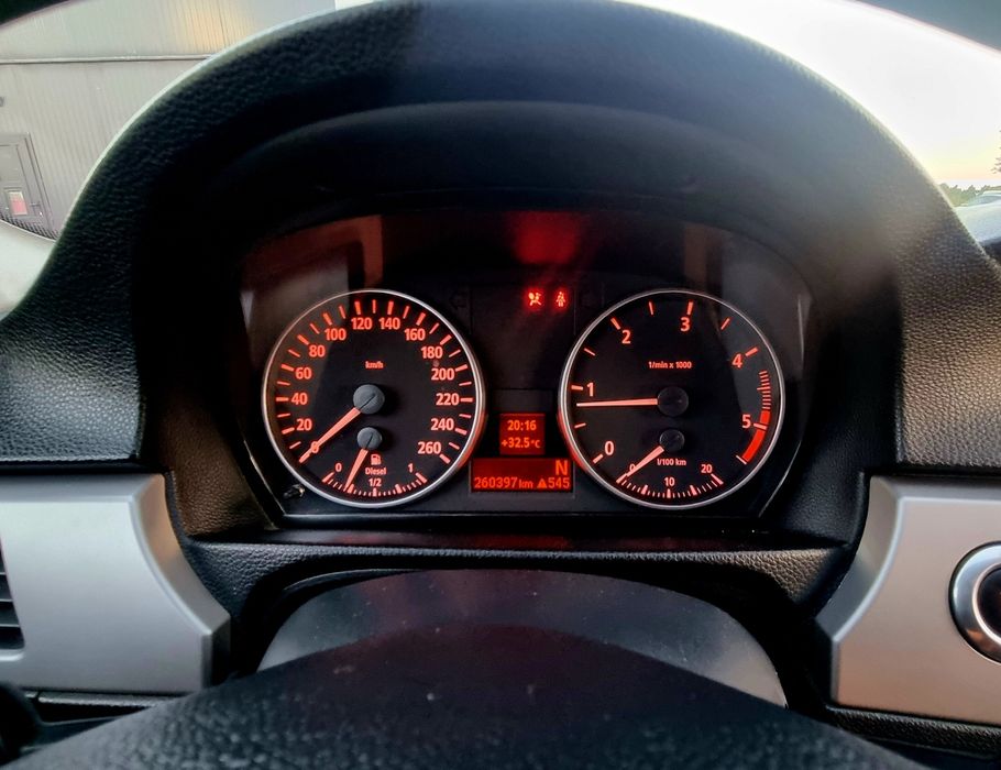 BMW Seria 3 E90/2.0D/M47/163cp/Automată/ Xenon/ Navi Mare/Automată