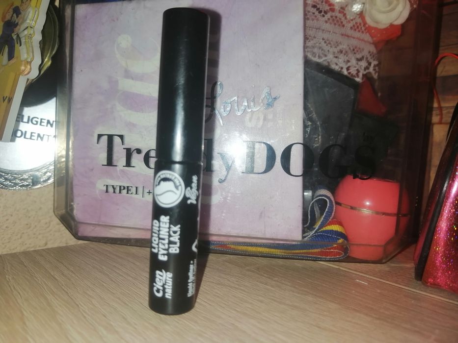 Lip glos pink lit, si Ailainer!