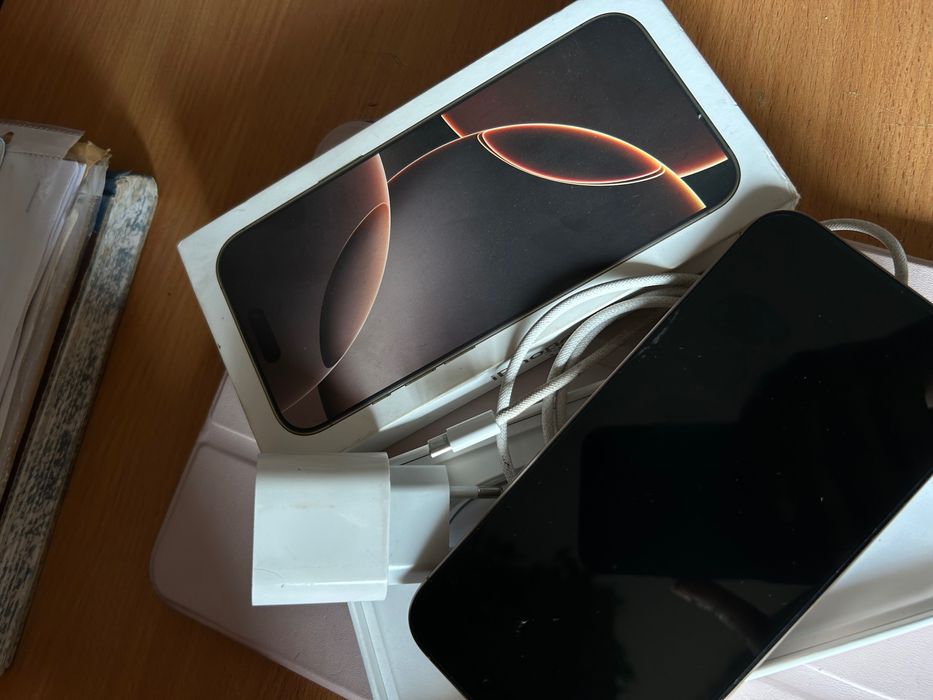 iPhone 16 Pro Max[Gold, 256GB]