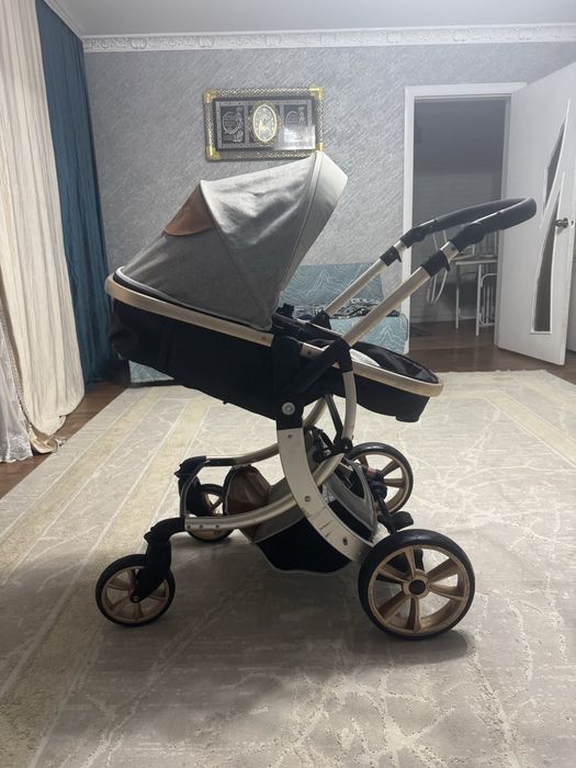 Продается коляска б/у в хорошым состоянием очен удобныйиокуратный напи