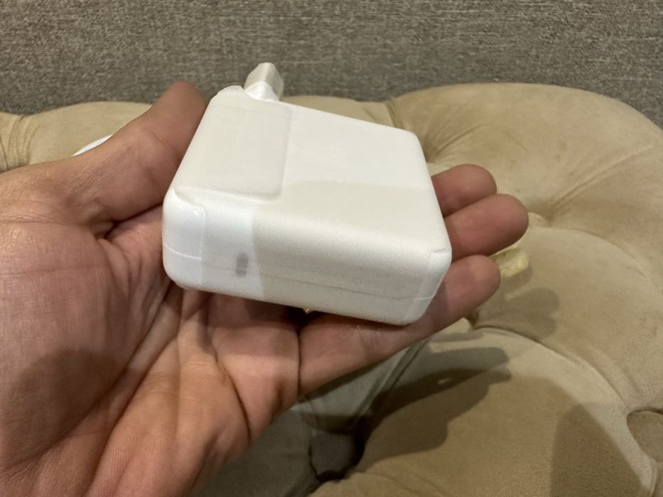 * зарядное устройство с кабелем от Apple MacBook 14 m1 PRO оригинал из