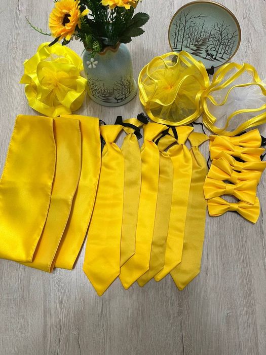 Галстуки, бабочки