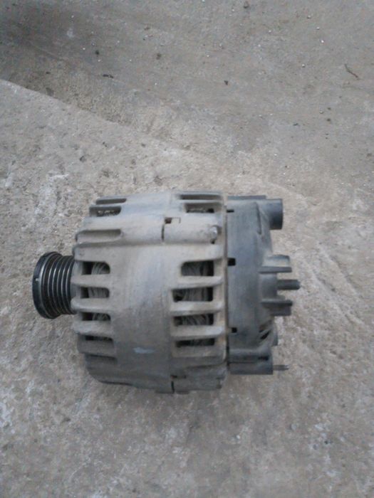 Vînd alternator vw golf 7 sau Octavia 3 seat star stop motor 20 sau 16