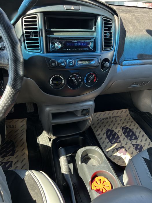 Mazda Tribute 2001г