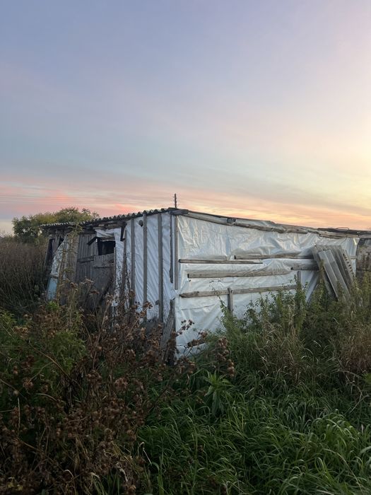 Шпальный дом на слом с хоз постройками