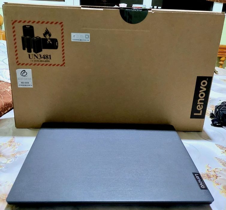 Продаётся новый Ноутбук Lenovo