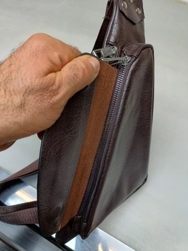Мужская кожаная барсетка через плечо