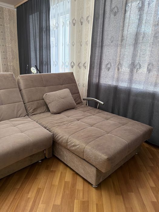 Продам диван в отличном  состоянии