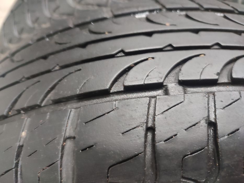 Продам комплект резины 175/65/14