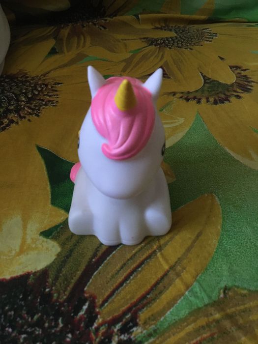 Продам ночник единорог новый