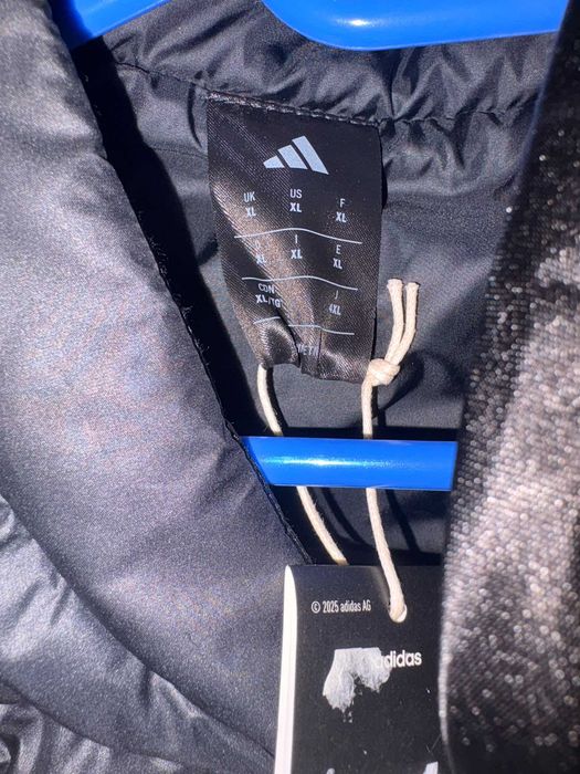 Vand geaca Adidas originala-Marimea XL