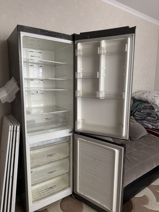 Холодильник продается