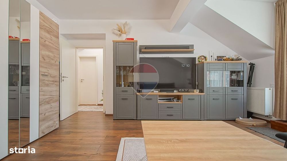 Apartament 3 camere, terasă generoasă, lift și 2 locuri de parcare