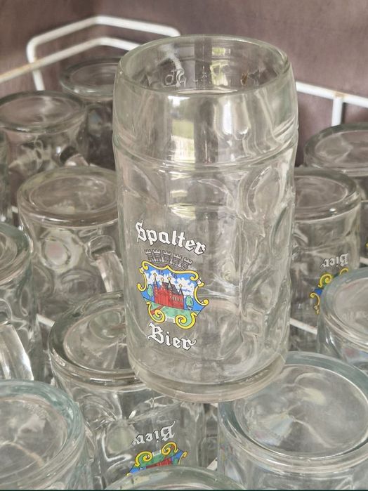 200 halbe de bere nemțești de la October fest groase robuste rezistente serioase doar en-gros pentru terasa berărie gradina de vara sau altceva