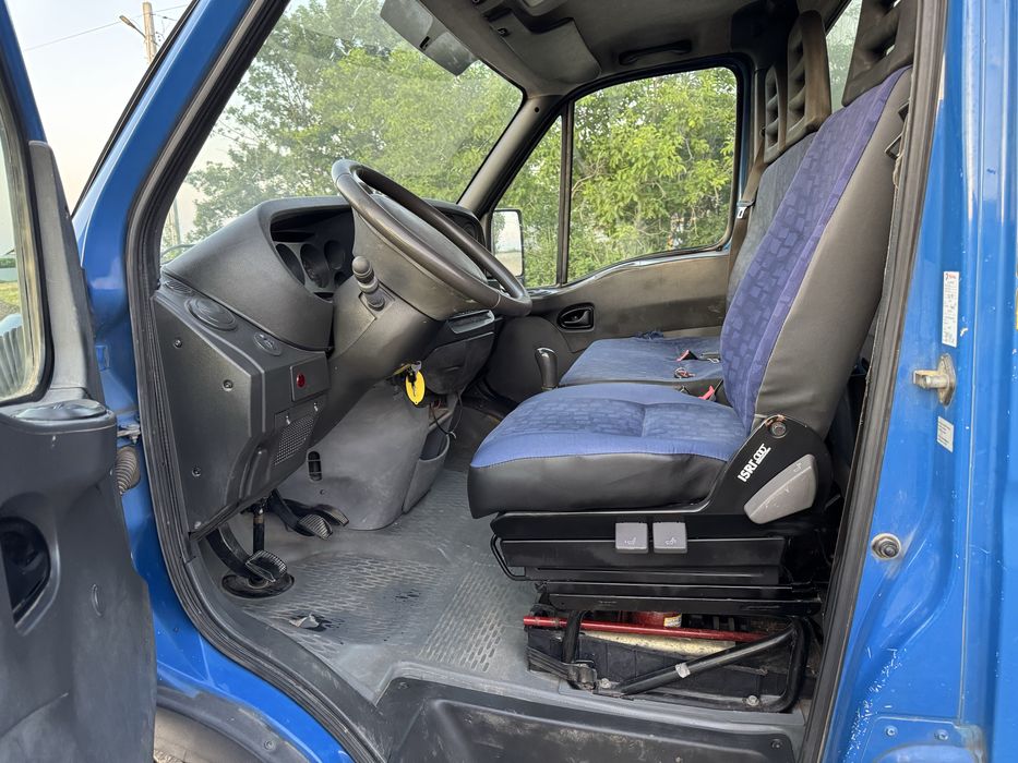 Iveco daily basculabil pe cutie -italia-