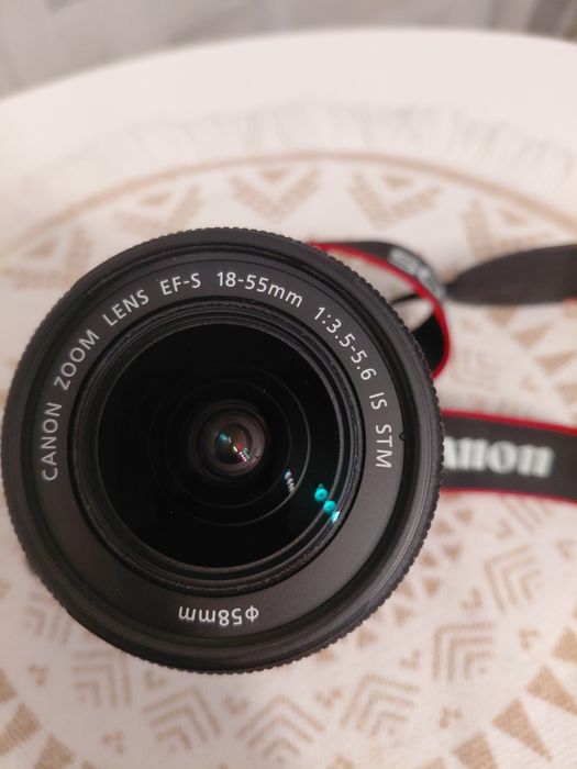 Aparat foto Canon impecabil!!