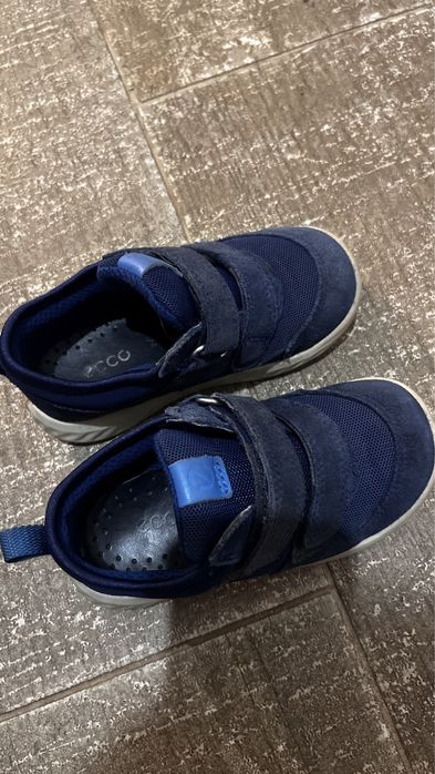 Кроссовка ессо в идеальном состоянии