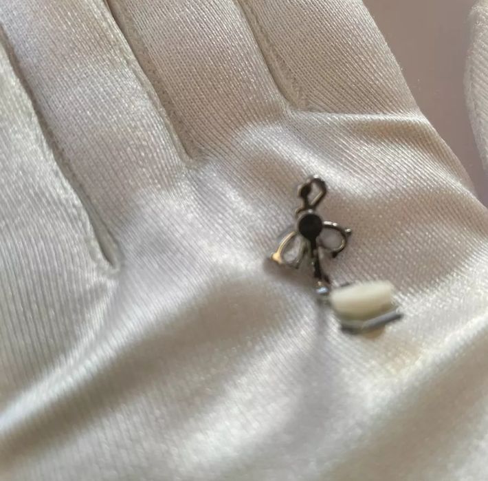 Клипсы на ушки.   .