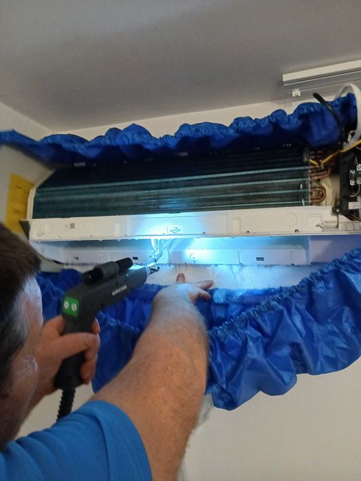 Професионално измиване на климатик