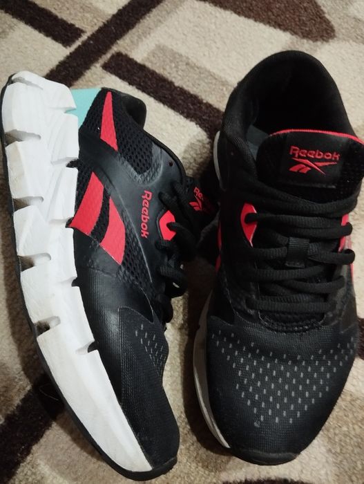 маратонки  Reebok