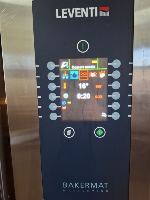Cuptor convecție și umiditate
