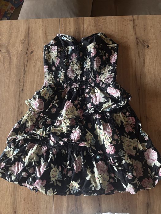 Рокля с цветя размес С H&M