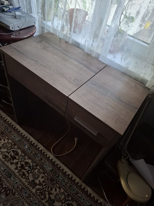 Туалетный столик