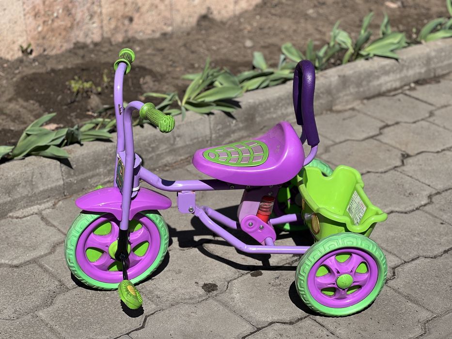 Продам трехколесный велосипед