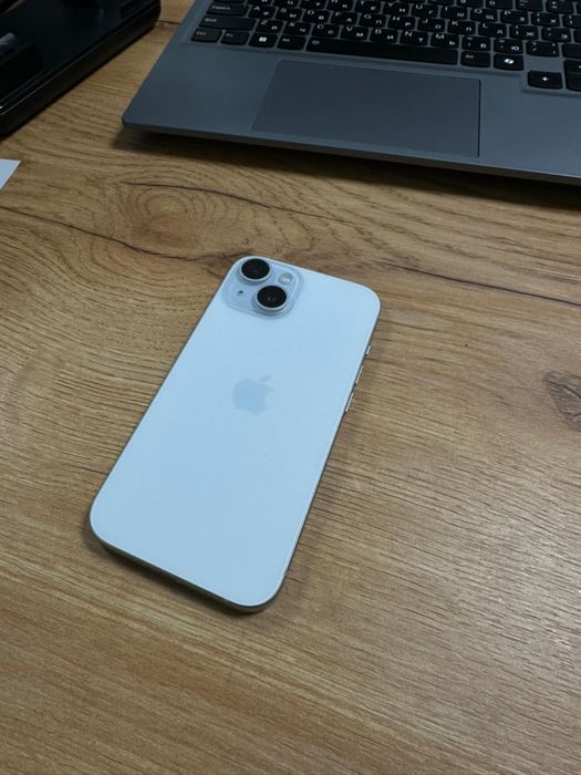 Продам iphone 15 (айфон) в отличном состоянии