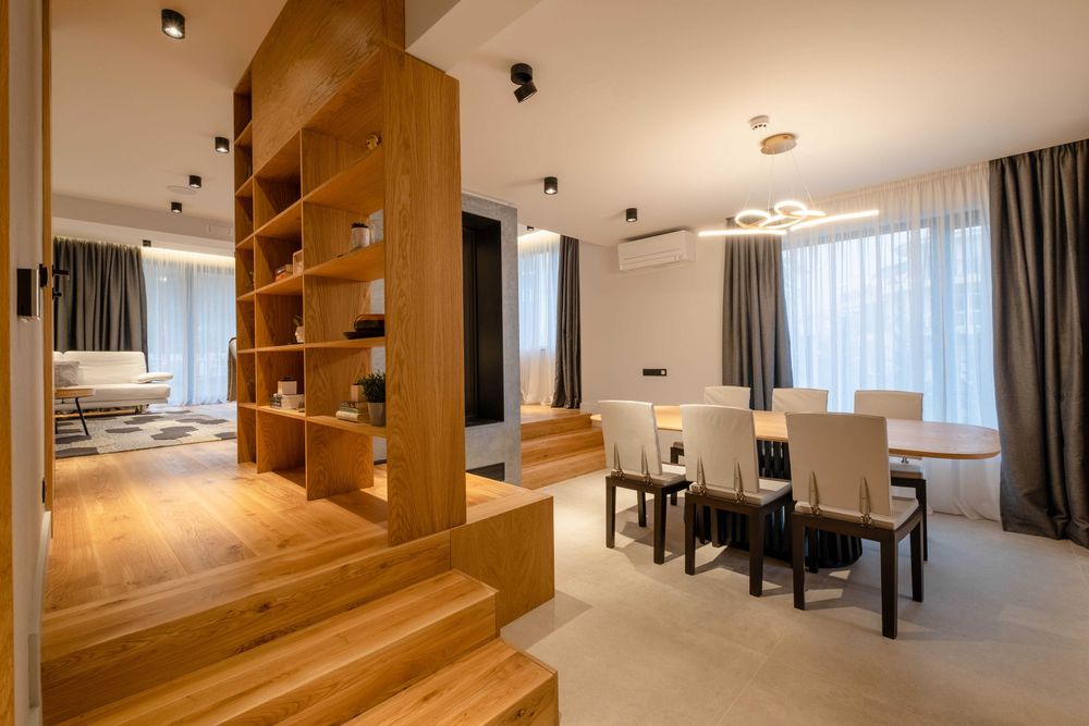 Продава се Къща в София, Център - 460 кв.м за 2453 €/кв.м - Снимка #3