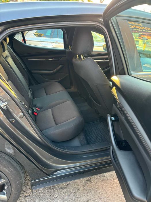 Mazda 3 2024 Exclusive-Line