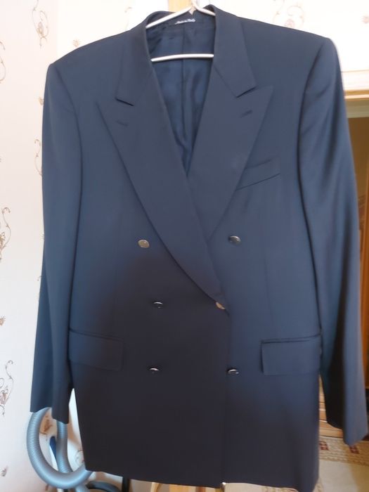 Мужской пиджак, производство Италия ,шерсть 100%