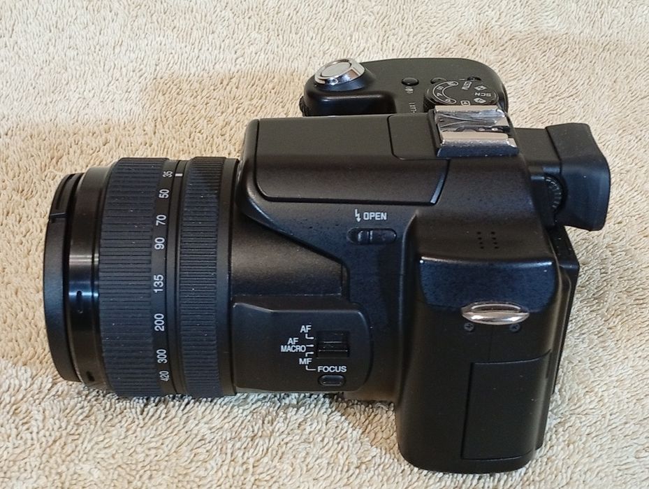 Aparat foto Leica V Lux 1